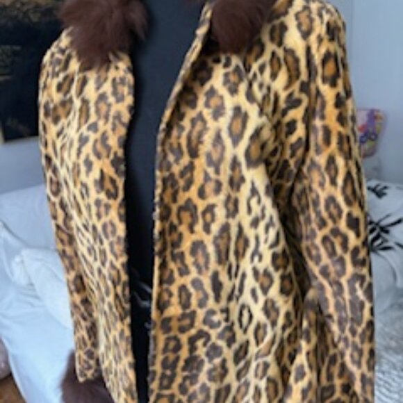 Faux Fur short jacket with fur collar & cuffs - Picture 9 of 13